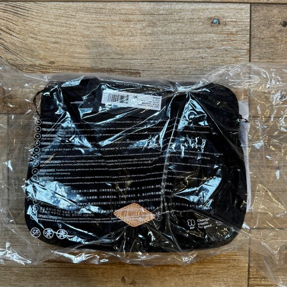 MZ Wallace Bowery Crossbody black $245 - Picture 10 of 12